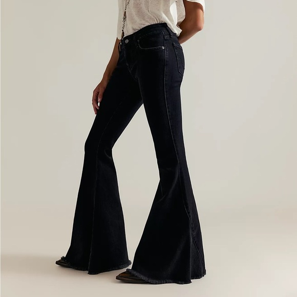 WE THE FREE LOW RISE FLARES (29) - Picture 3 of 7